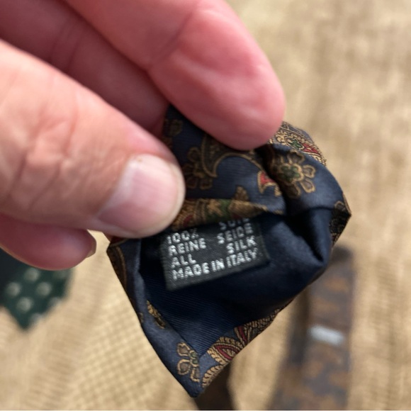 Coach Men's Neck Tie Multicolor Paisley Print 100% Italian Silk 56 x 3.5 - Picture 4 of 4